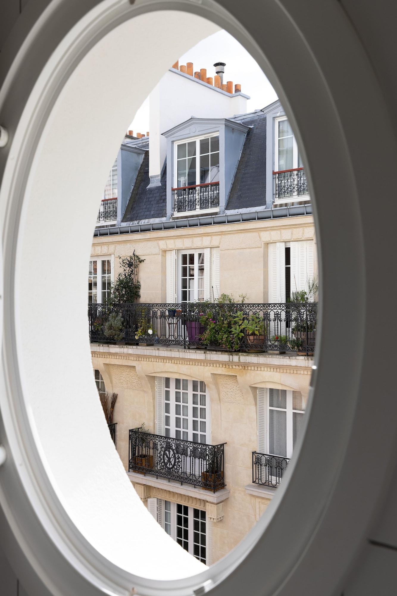 Hotel Moderniste Paris Exterior photo