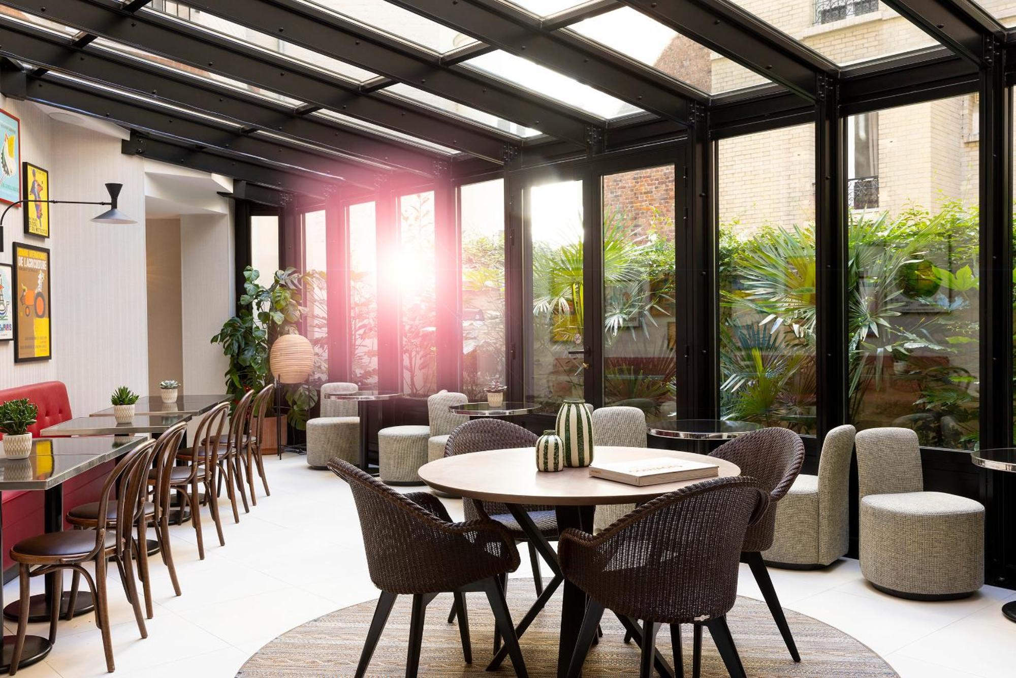 Hotel Moderniste Paris Exterior photo